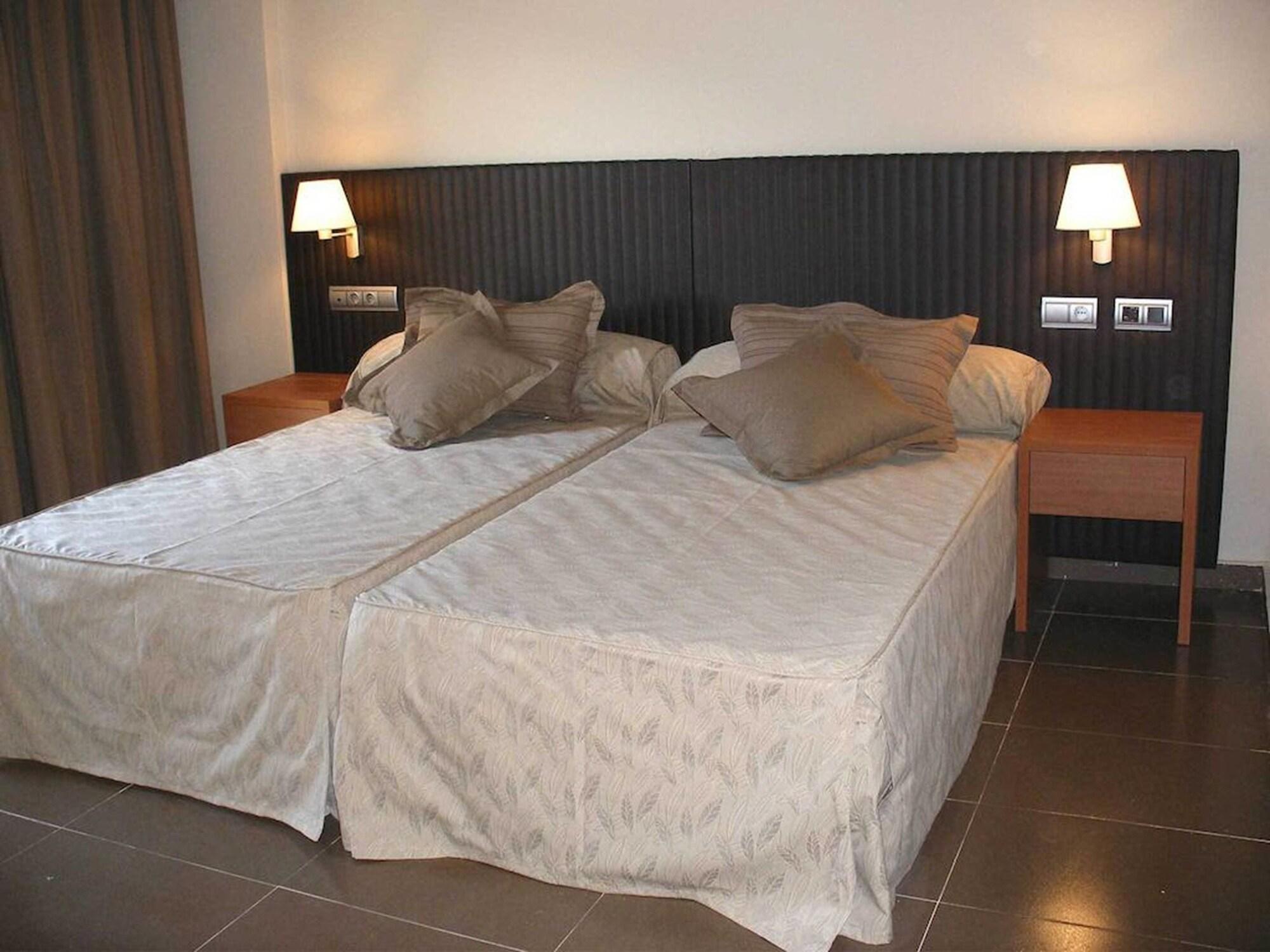 Iberik Rocallaura Balneari Vallbona De Les Monges Ngoại thất bức ảnh